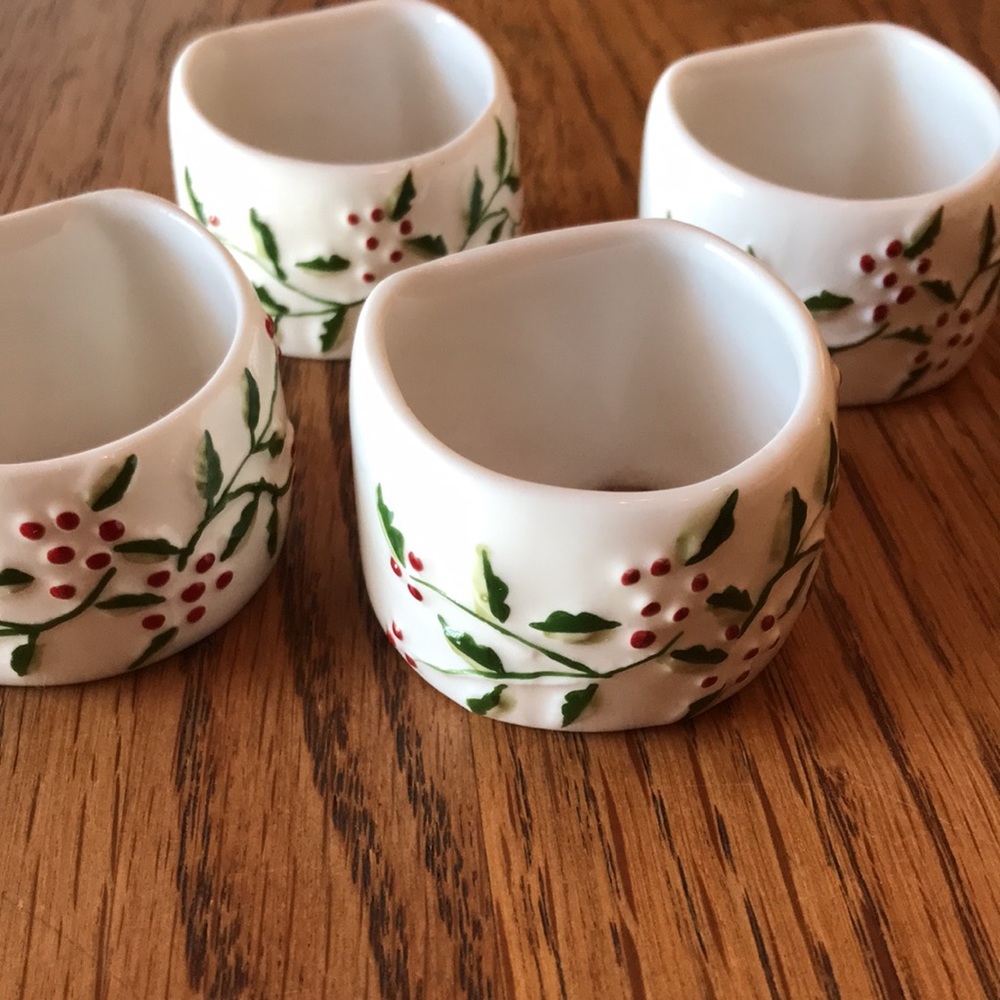 Holly Napkin Rings - Picture 2 of 6